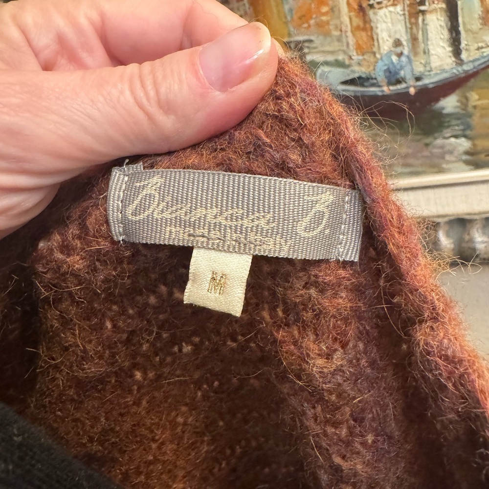 MOHAIR AND WOOL BIANCA B Italian Made V Neck Fluffy Sweater Size MED Cozy EUC - Picture 13 of 16